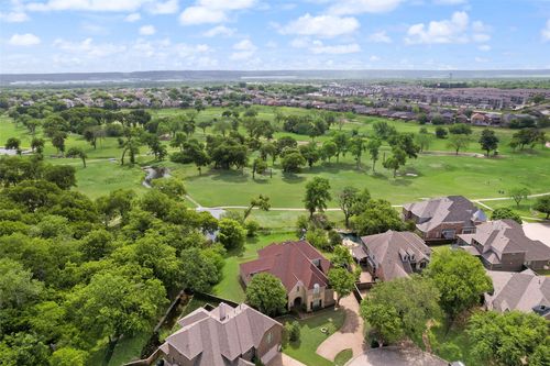 663 Links View Ct, Grand Prairie, TX, 75052-6688 | Card Image