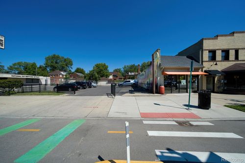 19614 Grand River Ave, Detroit, MI, 48223-1225 | Card Image