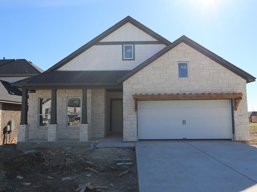 207 Bishop Wood Rd, Dripping Springs, TX, 78620-5737 | Card Image