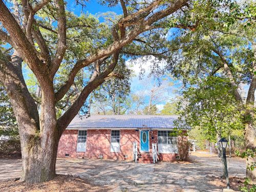 227 Bailey St, Walterboro, SC, 29488-4103 | Card Image