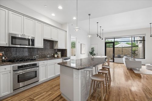 unit-210-5005 Hidalgo St, Houston, TX, 77056-6421 | Card Image