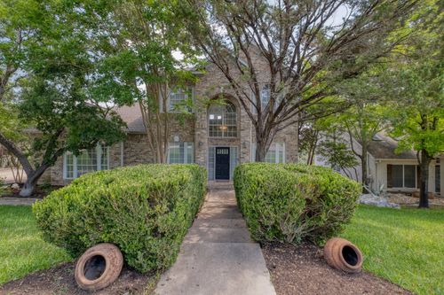 9215 Spicebrush Dr, Austin, TX, 78759-7749 | Card Image