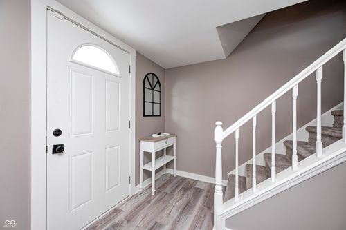 7620 Madden Ln, Fishers, IN, 46038-1302 | Card Image