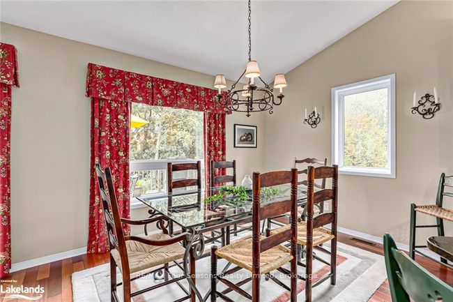 15 Westwind Dr, House attached with 4 bedrooms, 2 bathrooms and 2 parking in Collingwood ON | Image 14