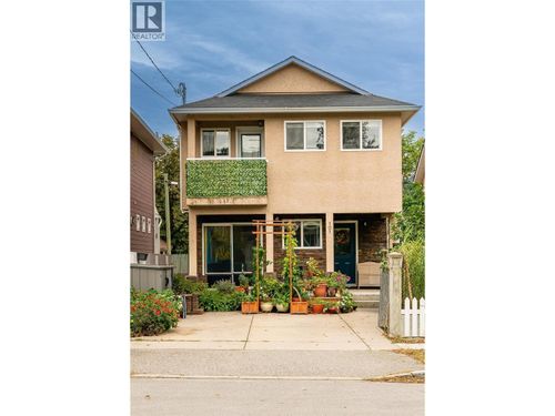 101-443 Braid St, Penticton, BC, V2A4Y1 | Card Image