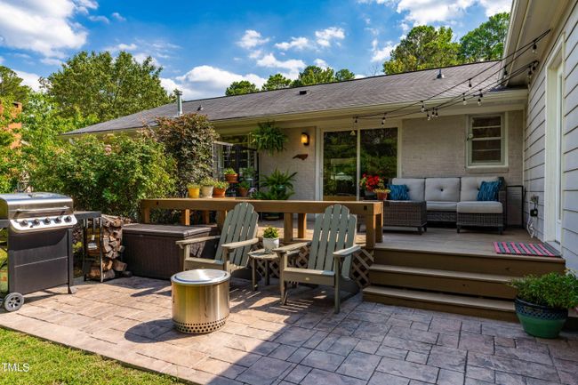 Deck | Image 25
