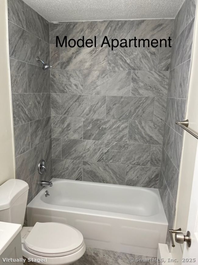 Full Bathroom 2 | Image 10