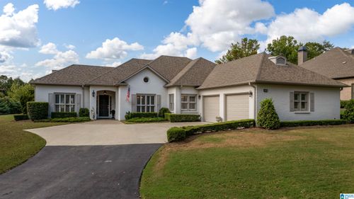 631 Highland Ct, VESTAVIA HILLS, AL, 35242 | Card Image