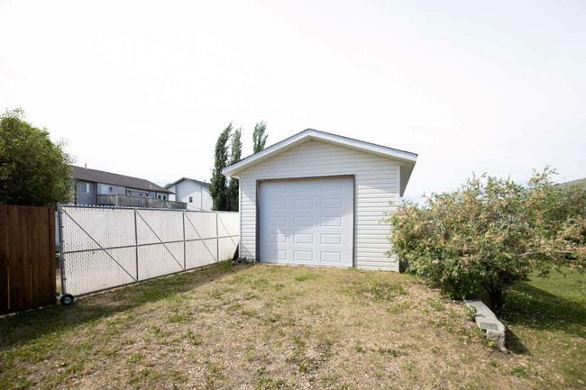32 Fern Glade Crescent, House detached with 3 bedrooms, 2 bathrooms and 3 parking in Sylvan Lake AB | Image 33