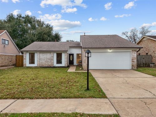 9814 Sageroyal Ln, Houston, TX, 77089-3516 | Card Image