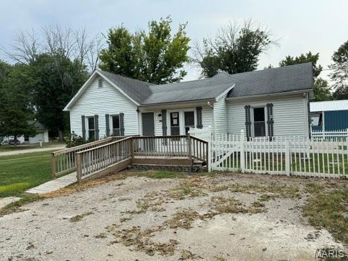 106 S Prospect St, Coffeen, IL, 62017-1052 | Card Image