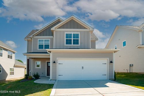 213 Eaton St, Carthage, NC, 28327-1516 | Card Image