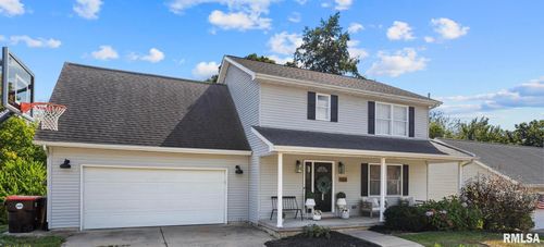 5926 W Ridgecrest Cir, Peoria, IL, 61615-3004 | Card Image