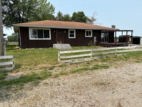 30 2600th St, San Jose, IL, 62682-6011 | Card Image