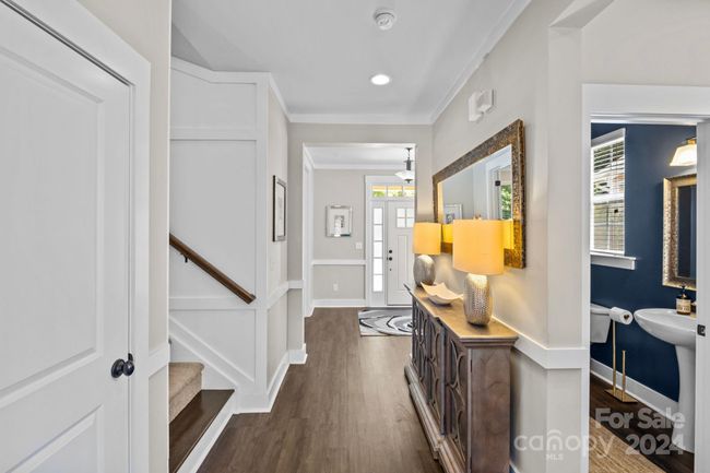 Entryway | Image 7