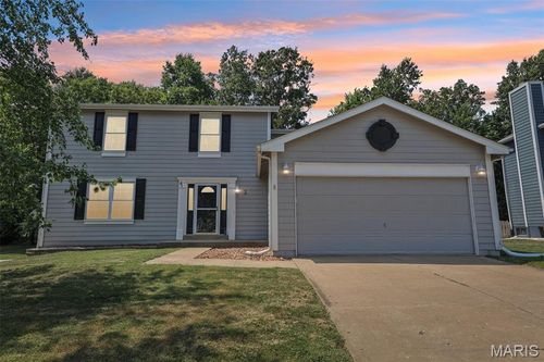 3 Congressional Way Ct, O Fallon, MO, 63368-8236 | Card Image