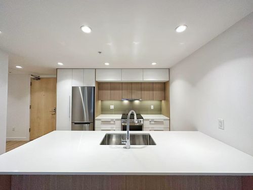 4xx-9888 University Crescent, Burnaby, BC, V5A0E8 | Card Image