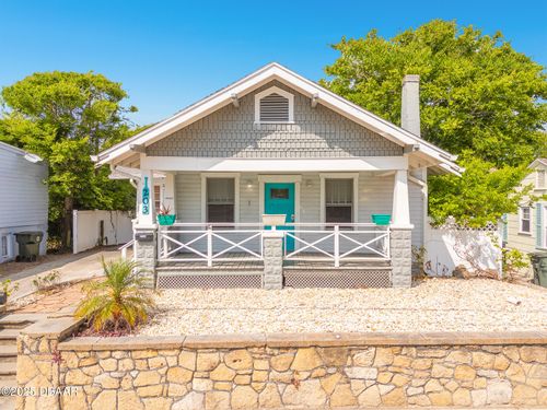 203 N Oleander Ave, Daytona Beach, FL, 32118-4125 | Card Image