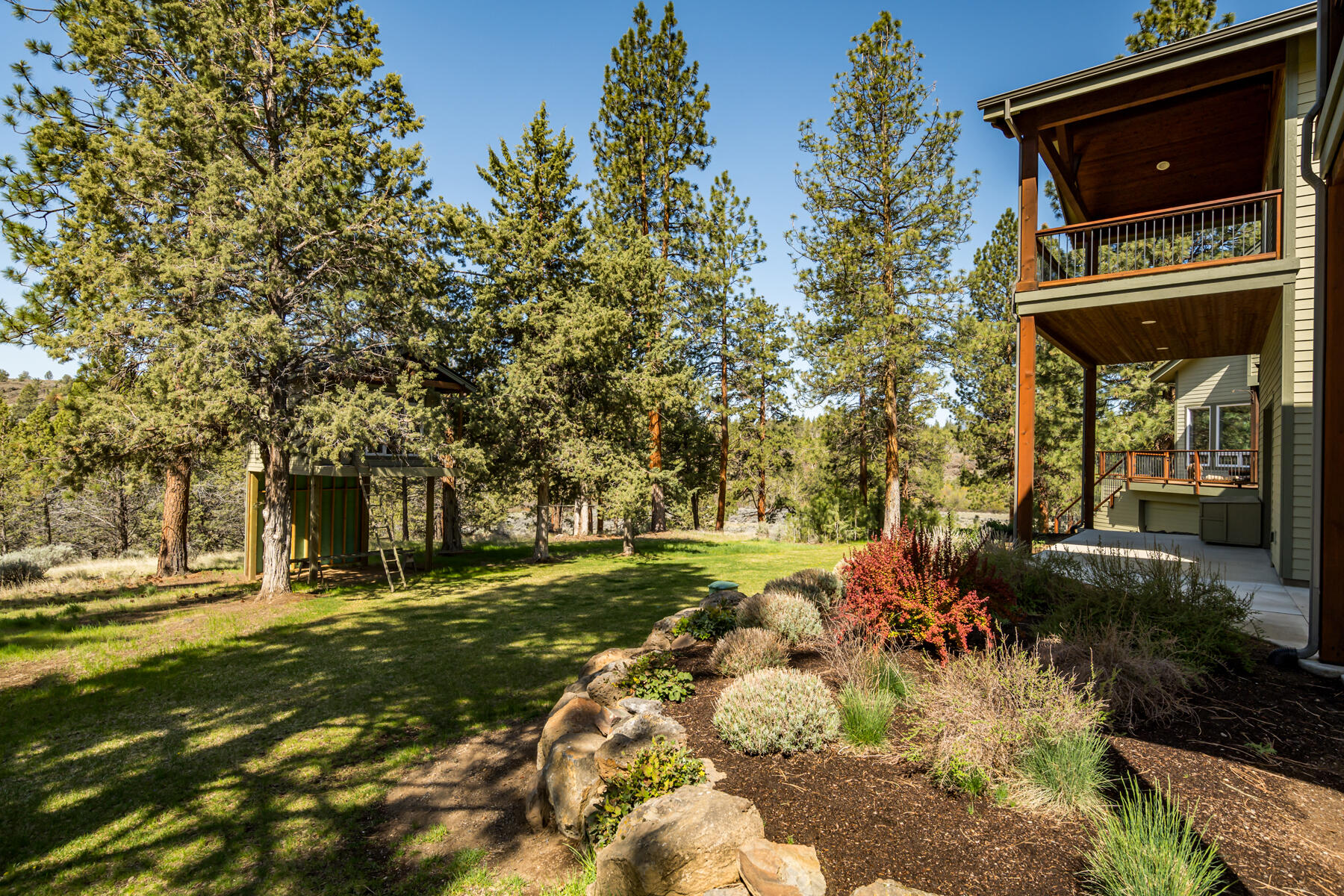 Residential in Sisters 5