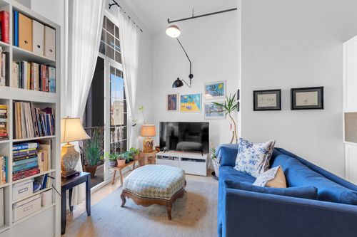3h-689 Myrtle Ave, Brooklyn, NY, 11205-3988 | Card Image