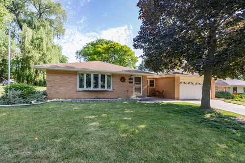 7222 Enfield Ave, Greendale, WI, 53129-1732 | Card Image