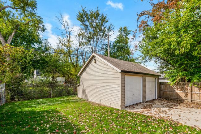14375 Strathmoor St, House other with 5 bedrooms, 3 bathrooms and null parking in Detroit MI | Image 26