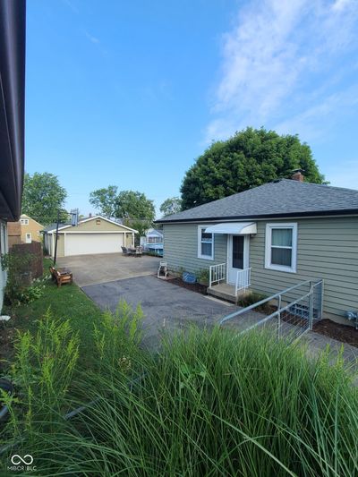 356 N 14th Avenue, House other with 3 bedrooms, 2 bathrooms and null parking in Beech Grove IN | Image 3