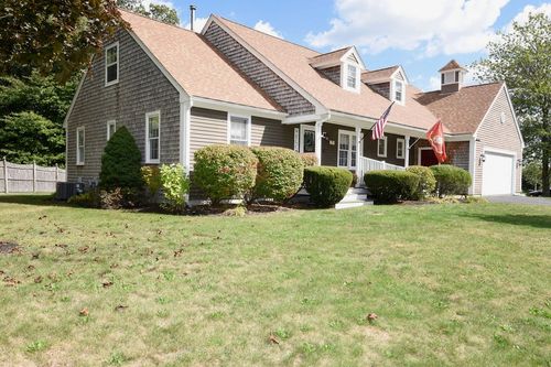 10 Birch Bottom Cir, Rockland, MA, 02370-7206 | Card Image