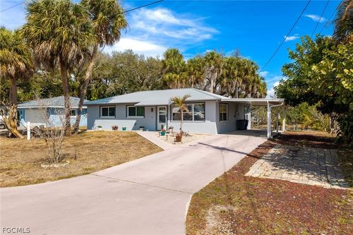 1006 April Ln, NORTH FORT MYERS, FL, 33903-5207 | Card Image