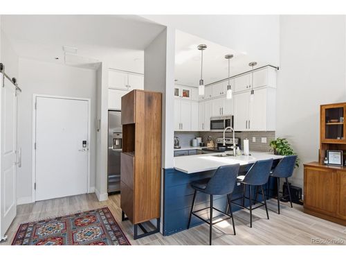 404-1000 E 1st Ave, Denver, CO, 80218-3855 | Card Image