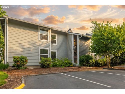 8324 Sw Mohawk St, Tualatin, OR, 97062-9122 | Card Image
