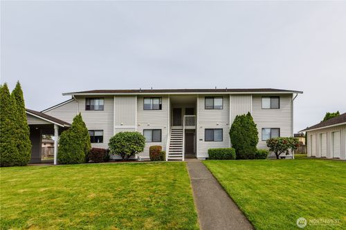 18510 Blueberry Ln, Monroe, WA, 98272-1385 | Card Image