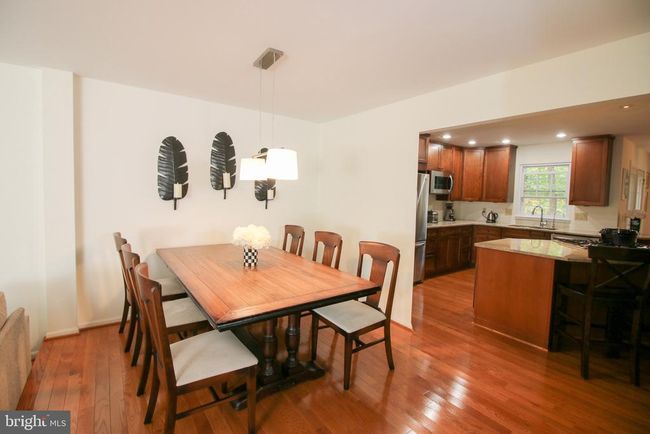 1392 Park Garden Ln, Townhouse with 3 bedrooms, 4 bathrooms and null parking in RESTON VA | Image 6