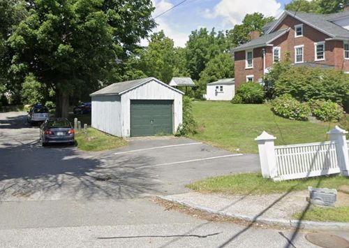 one-2 Elm St, Newmarket, NH, 03857-1200 | Card Image