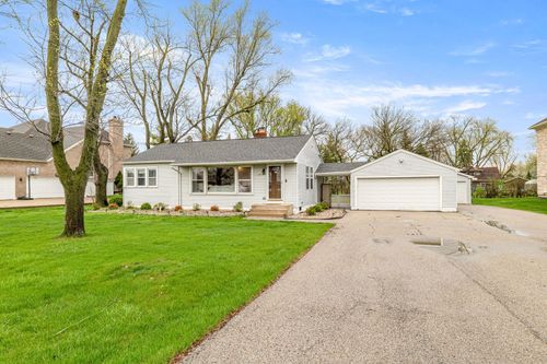 216 W Rand Rd, Mount Prospect, IL, 60056-1132 | Card Image