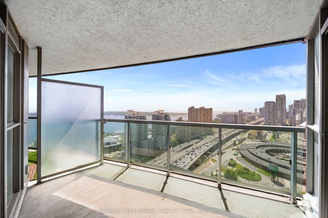 3501 - 19 Grand Trunk Cres, Condo with 1 bedrooms, 1 bathrooms and 1 parking in Toronto ON | Image 18