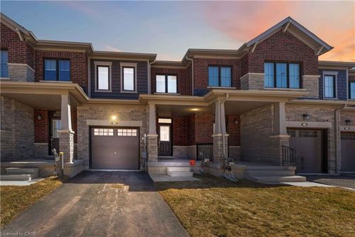 10 Lemon Ave, Niagara Falls, ON, L0S0A7 | Card Image