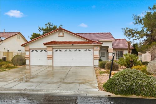 5204 Elm Grove Dr, Las Vegas, NV, 89130-3668 | Card Image