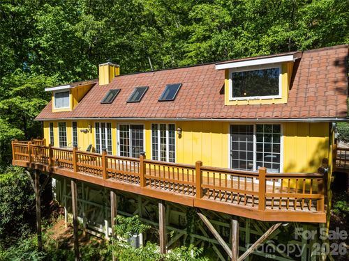 969 Mountain View Dr, Maggie Valley, NC, 28751-8864 | Card Image