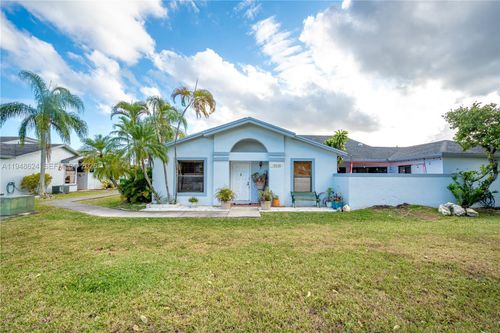 35-15235 Sw 64th Ter, Miami, FL, 33193-2102 | Card Image