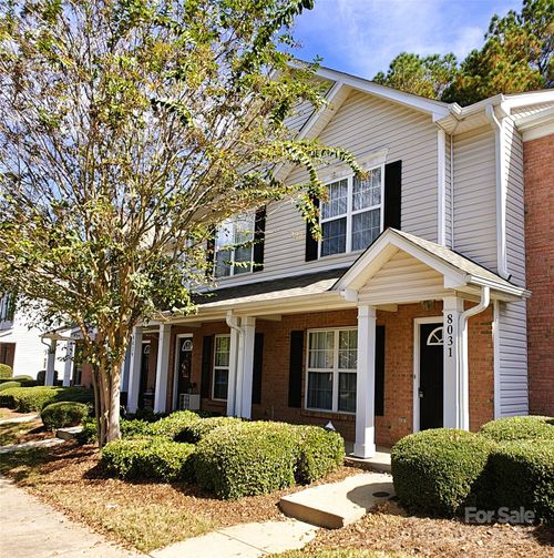 8031 Stoneham Ct, Matthews, NC, 28105-6435 | Card Image