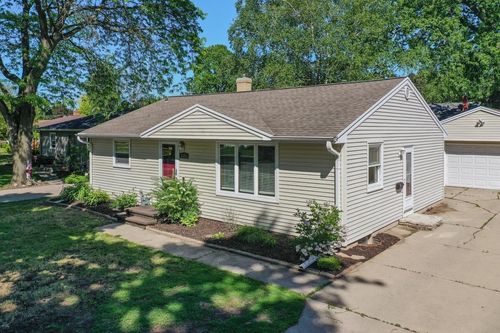 1525 Gross Avenue, GREEN BAY, WI, 54304 | Card Image
