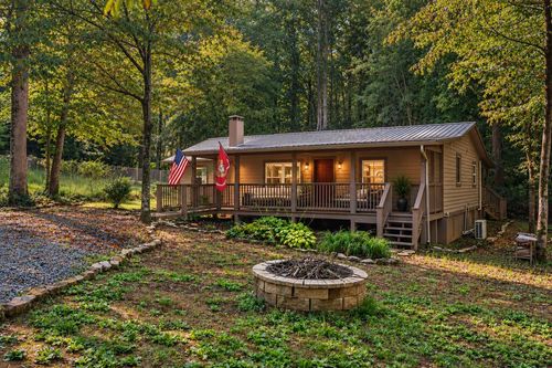 4326 White Oak Dr, Hiawassee, GA, 30546-4753 | Card Image