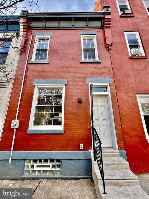 912 N 30th St, PHILADELPHIA, PA, 19130-1143 | Card Image
