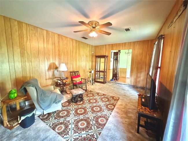 Family Room | Image 6
