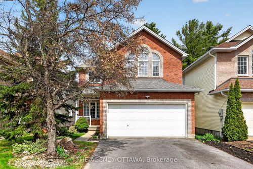 321 Goldridge Dr, Kanata, ON, K2T1G8 | Card Image