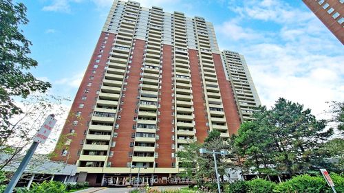 1506-1 Massey Sq, East York, ON, M4C5L4 | Card Image