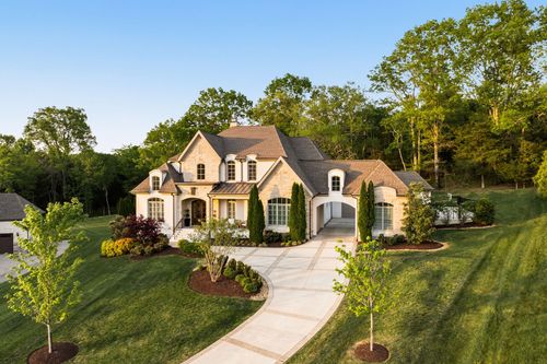 9102 Raindrop Cir, Brentwood, TN, 37027-6937 | Card Image