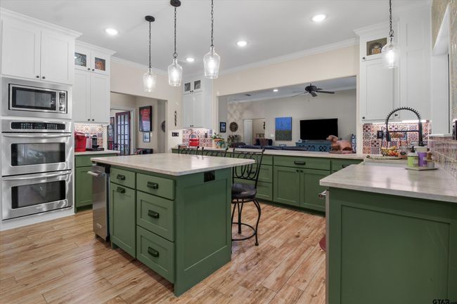 18551 Lazy Ln, House other with 5 bedrooms, 4 bathrooms and null parking in Flint TX | Image 15