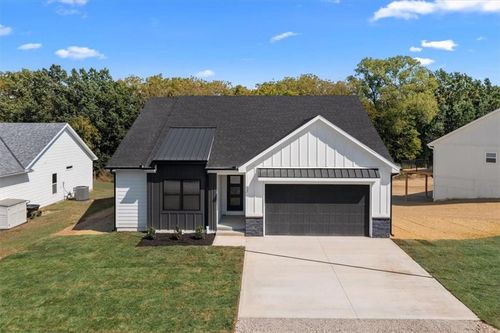 87 Se 461st Rd, Warrensburg, MO, 64093-7956 | Card Image